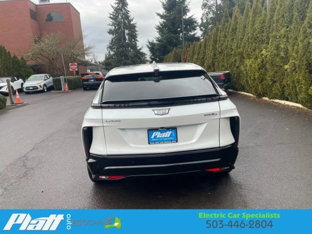 2024 Cadillac Lyriq - Image 11 of 21