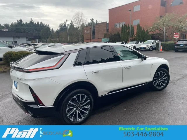 2024 Cadillac Lyriq - Image 14 of 21