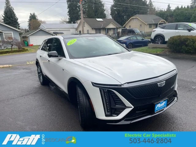 2024 Cadillac Lyriq - Image 16 of 21