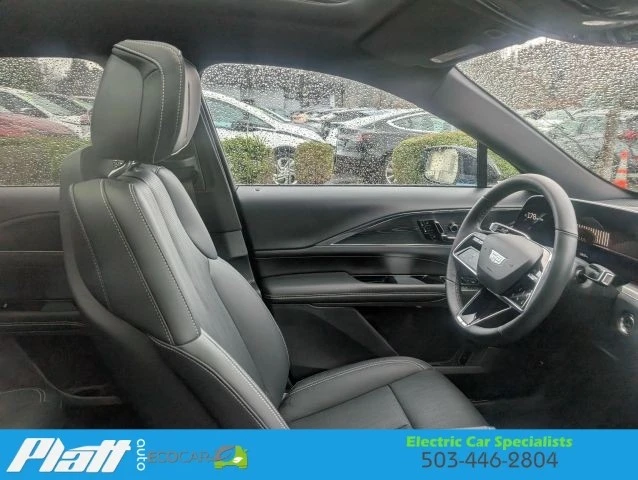2024 Cadillac Lyriq - Image 16 of 21