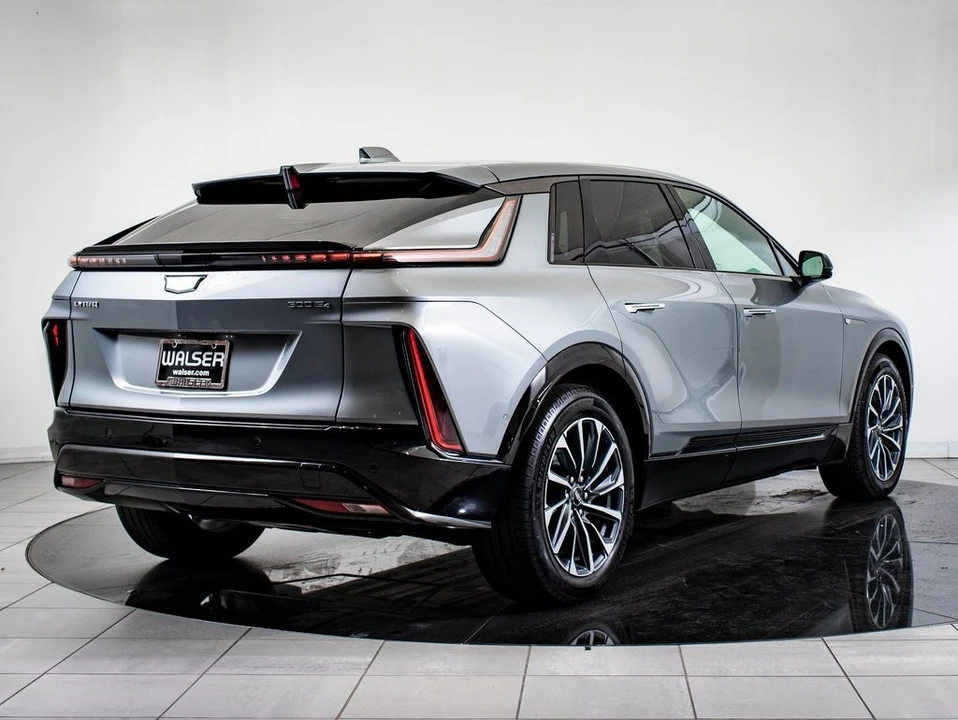 2024 Cadillac Lyriq - Image 7 of 21