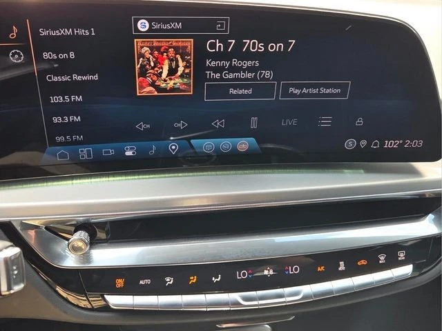 2024 Cadillac Lyriq - Image 27 of 31