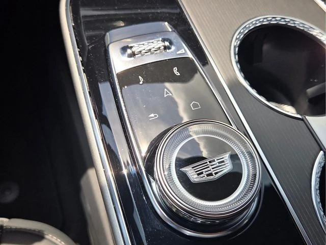 2024 Cadillac Lyriq - Image 26 of 31