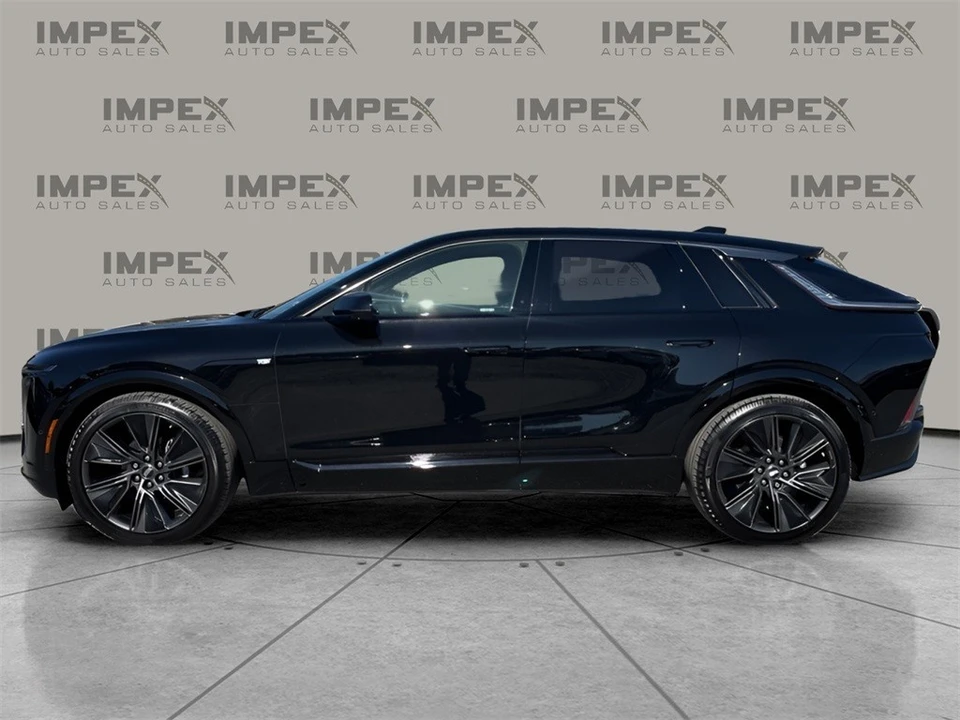 2024 Cadillac Lyriq - Image 2 of 12