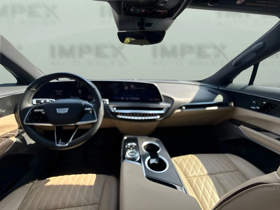 2024 Cadillac Lyriq - Image 12 of 29