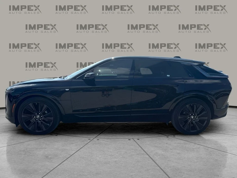 2024 Cadillac Lyriq - Image 2 of 29