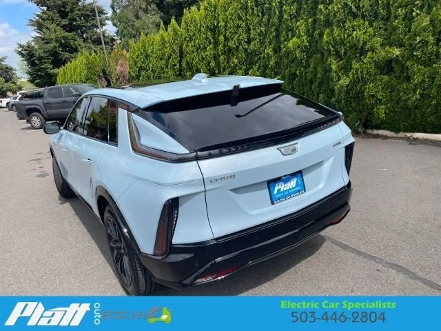 2024 Cadillac Lyriq - Image 10 of 31
