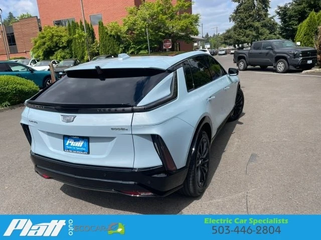 2024 Cadillac Lyriq - Image 12 of 31