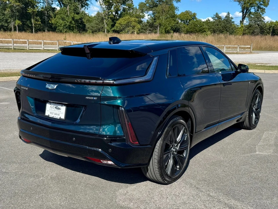 2024 Cadillac Lyriq - Image 3 of 12