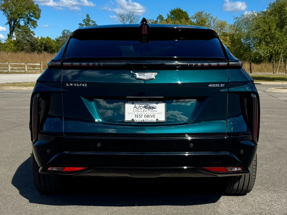 2024 Cadillac Lyriq - Image 6 of 12