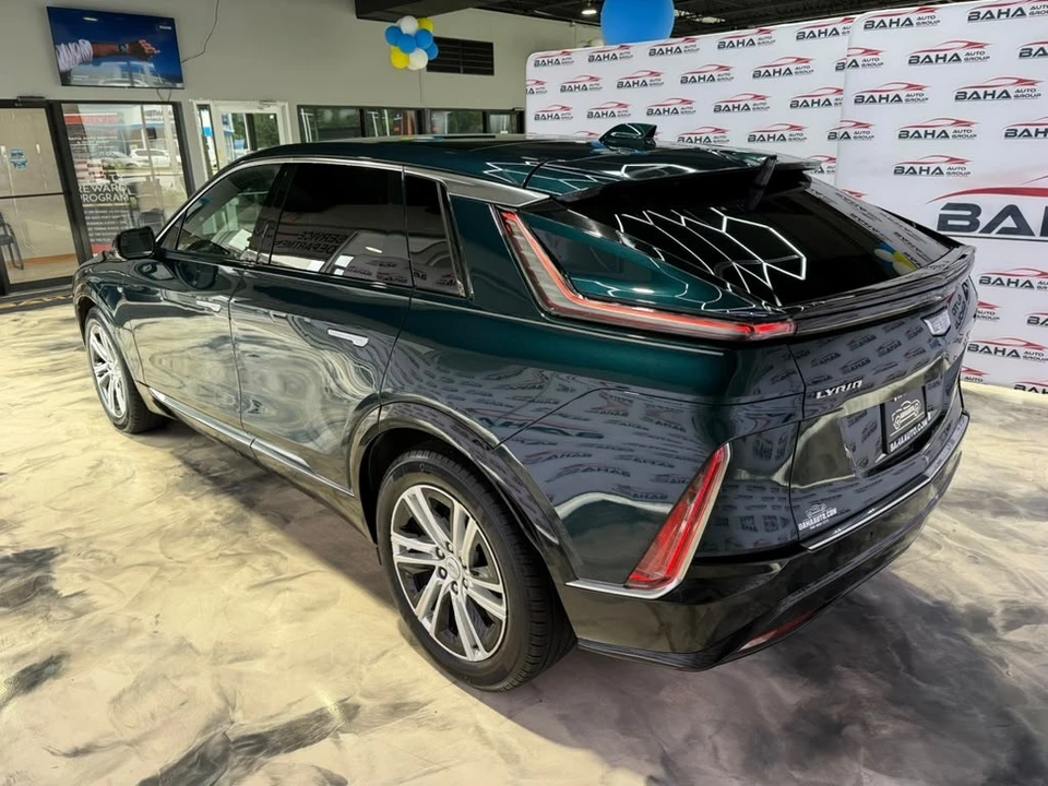 2024 Cadillac Lyriq - Image 13 of 31