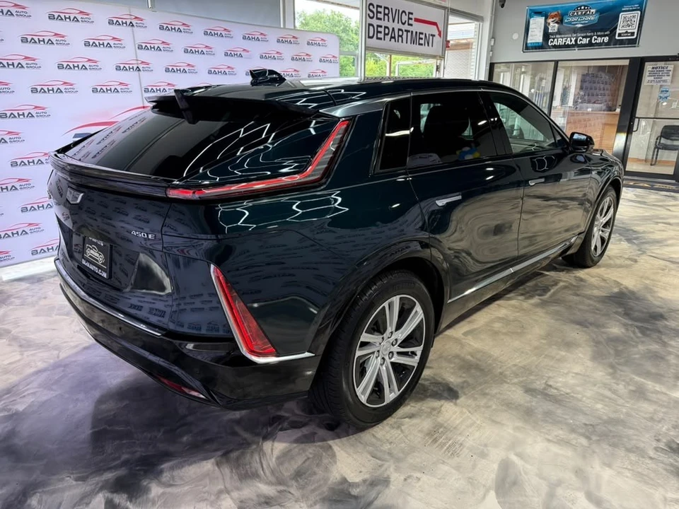 2024 Cadillac Lyriq - Image 9 of 31