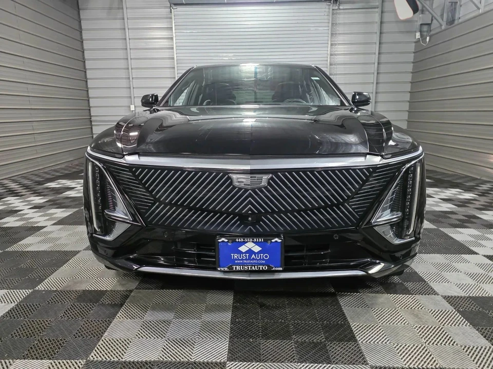 2024 Cadillac Lyriq - Image 3 of 12