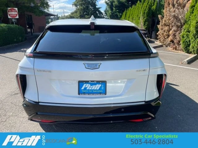 2024 Cadillac Lyriq - Image 10 of 31