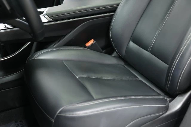 2024 Cadillac Lyriq - Image 20 of 21