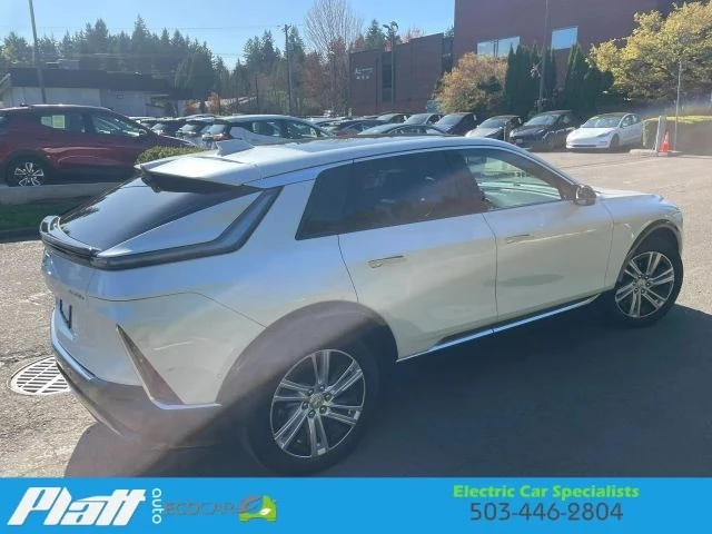 2024 Cadillac Lyriq - Image 10 of 21