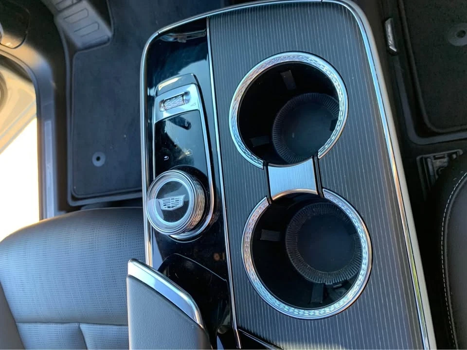 2024 Cadillac Lyriq - Image 3 of 11
