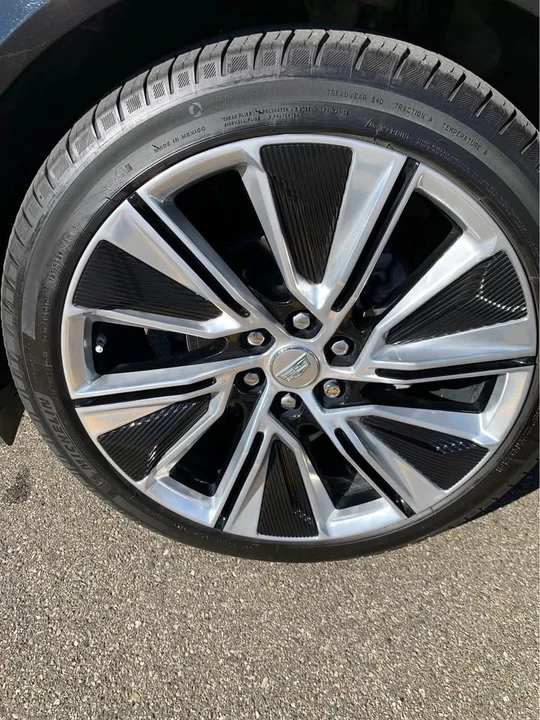 2024 Cadillac Lyriq - Image 11 of 11