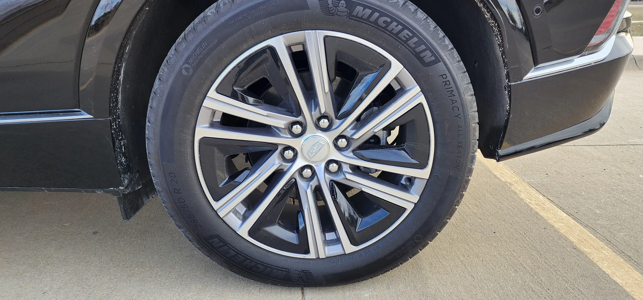 2024 Cadillac Lyriq - Image 23 of 31