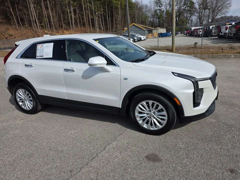 2024 Cadillac XT4 - Image 2 of 9
