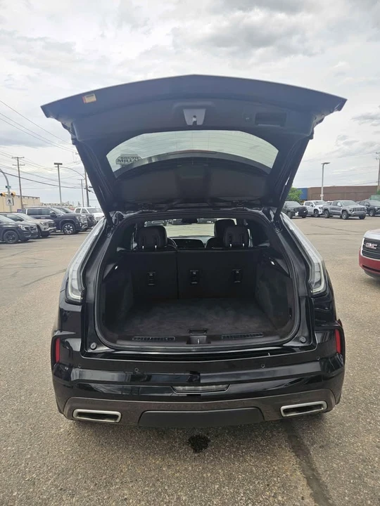 2024 Cadillac XT4 - Image 4 of 8