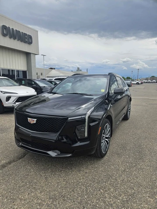 2024 Cadillac XT4 - Image 2 of 8