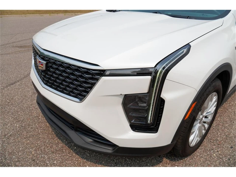 2024 Cadillac XT4 - Image 21 of 31