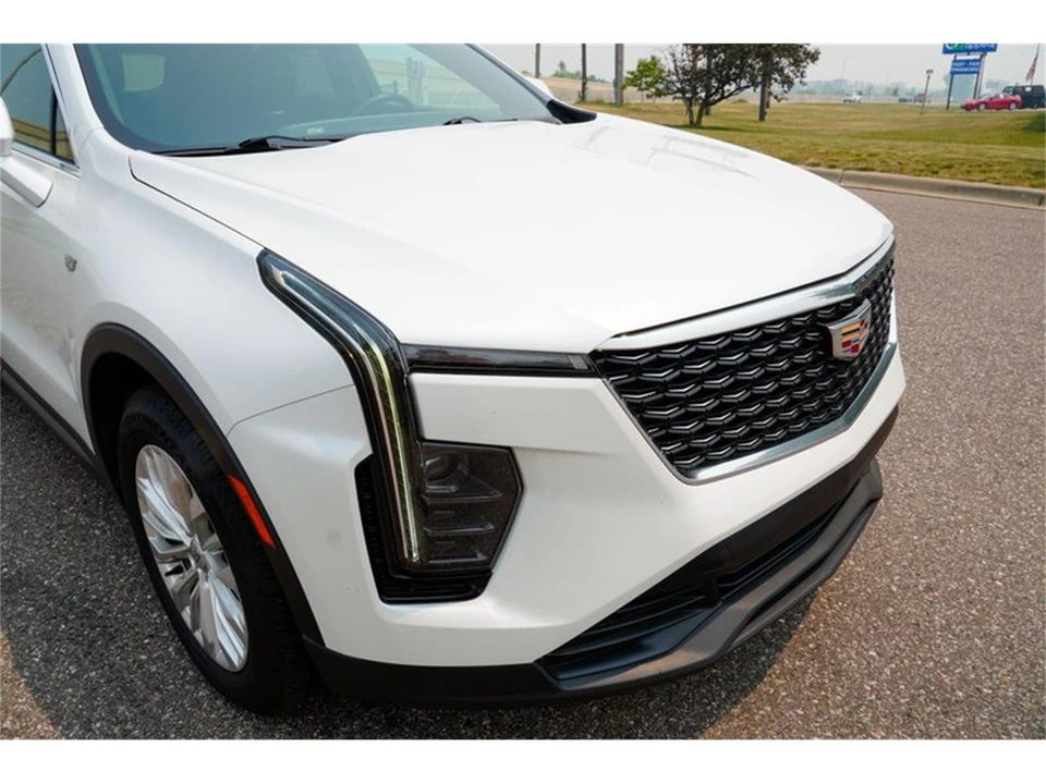 2024 Cadillac XT4 - Image 25 of 31