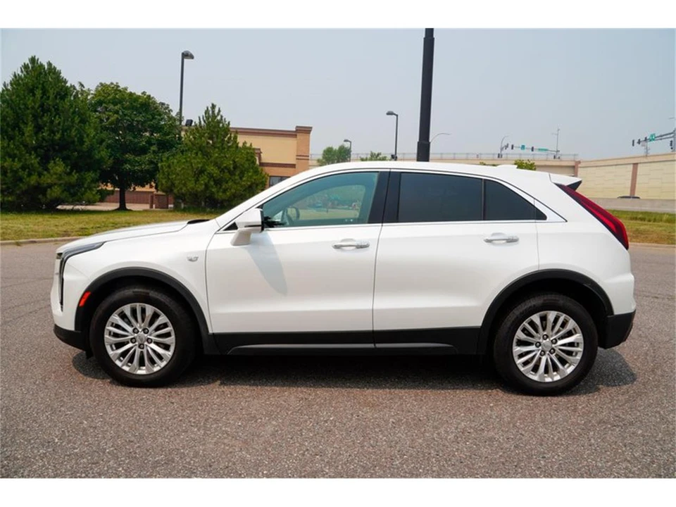 2024 Cadillac XT4 - Image 6 of 31