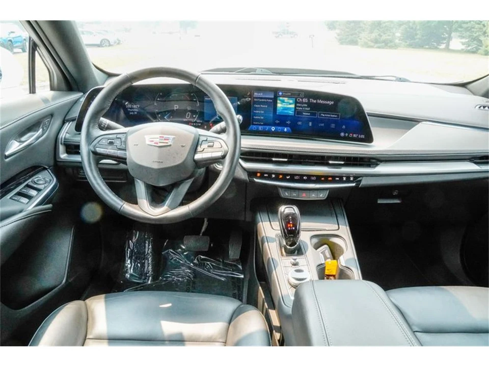 2024 Cadillac XT4 - Image 11 of 31