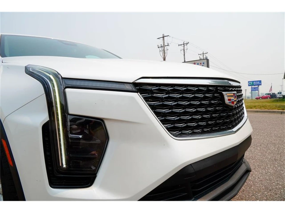 2024 Cadillac XT4 - Image 23 of 31