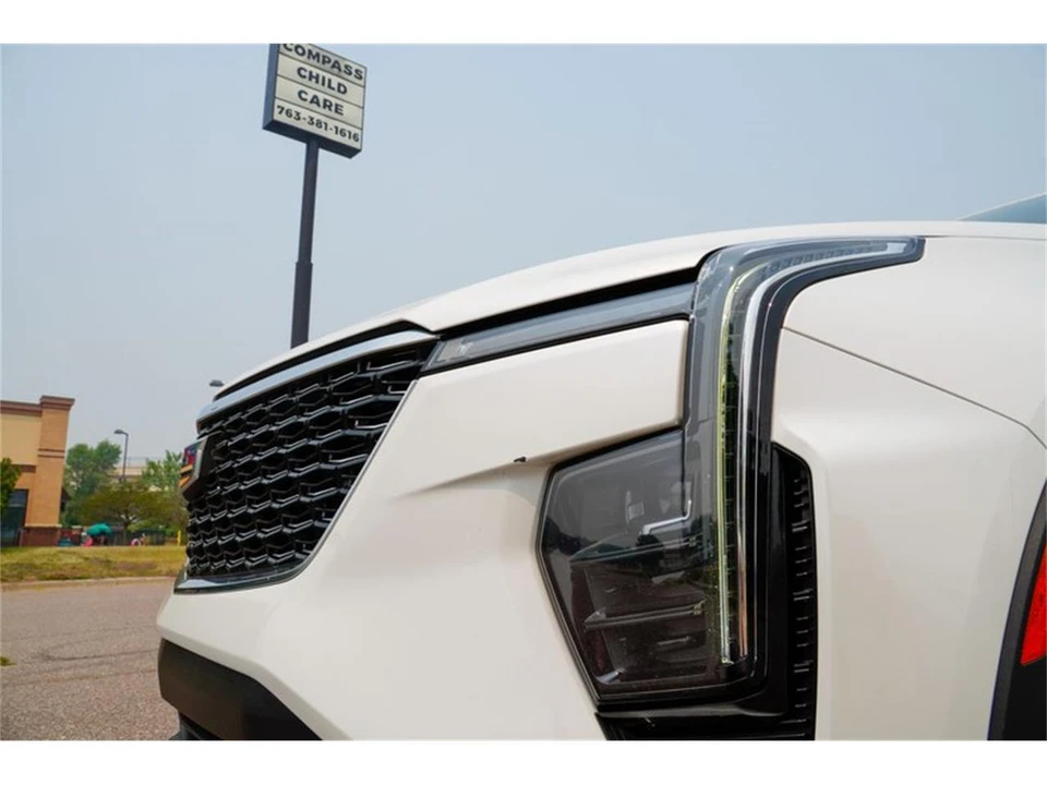 2024 Cadillac XT4 - Image 19 of 31