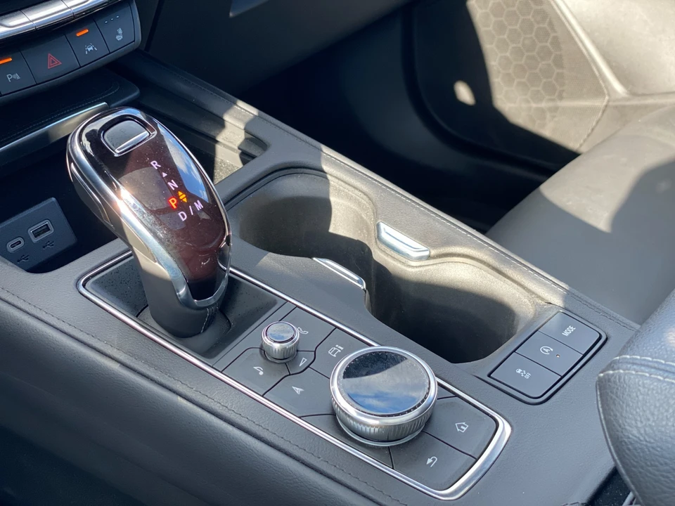 2024 Cadillac XT4 - Image 15 of 21