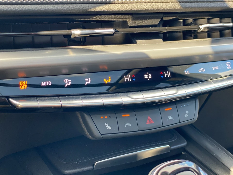 2024 Cadillac XT4 - Image 16 of 21