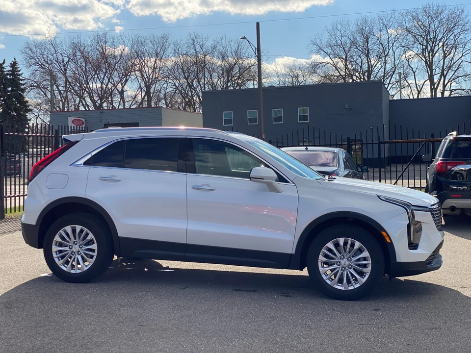 2024 Cadillac XT4 - Image 4 of 21