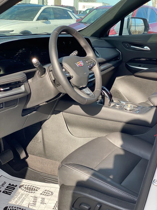 2024 Cadillac XT4 - Image 12 of 21