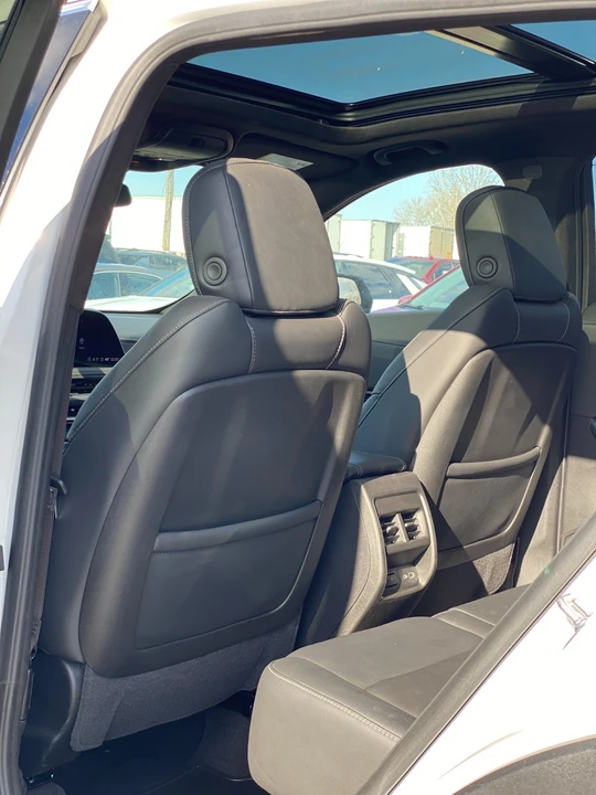 2024 Cadillac XT4 - Image 11 of 21