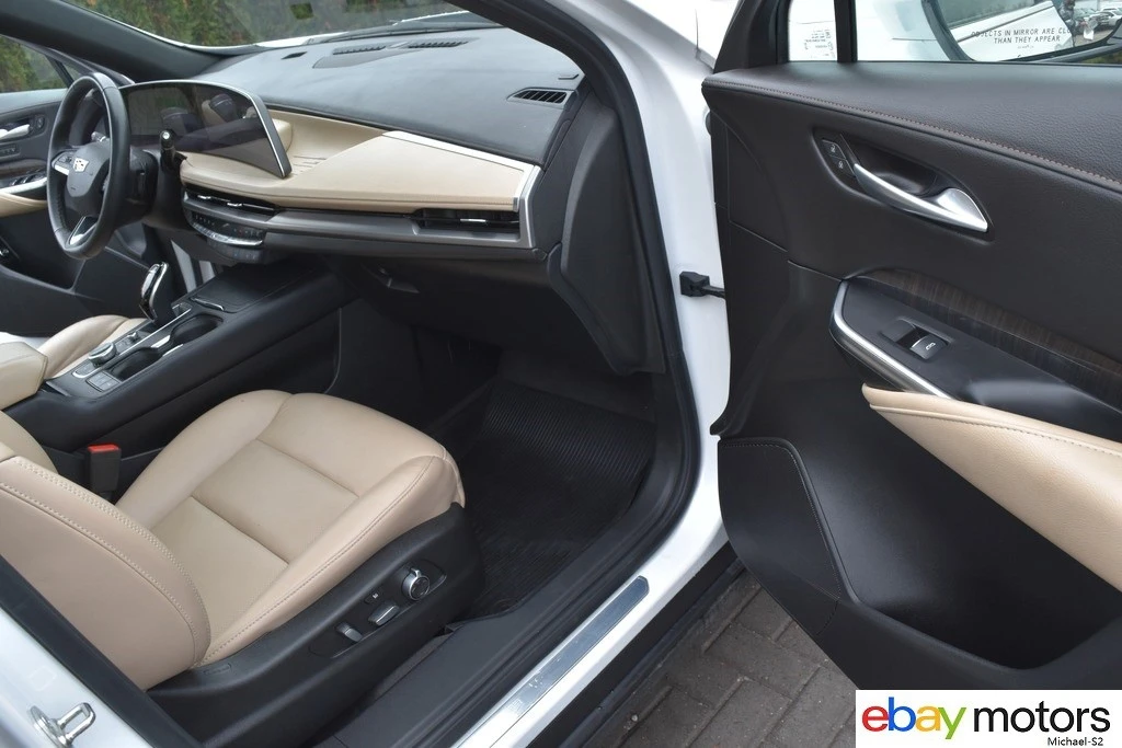 2024 Cadillac XT4 - Image 16 of 21