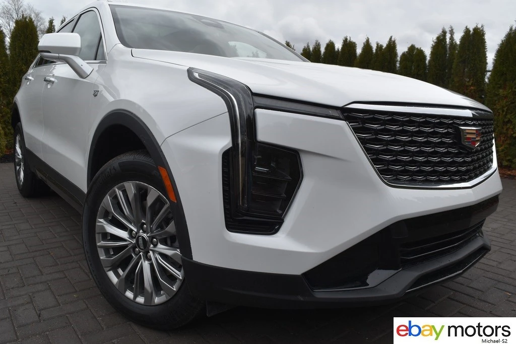 2024 Cadillac XT4 - Image 2 of 21