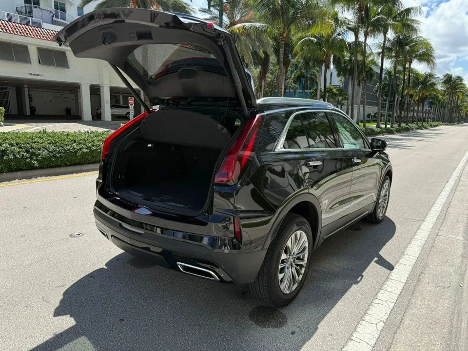 2024 Cadillac XT4 - Image 11 of 12