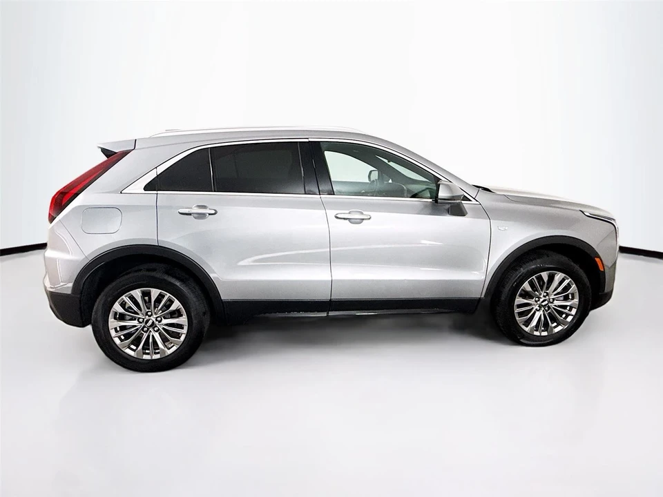 2024 Cadillac XT4 - Image 8 of 21