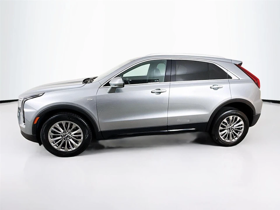 2024 Cadillac XT4 - Image 4 of 21