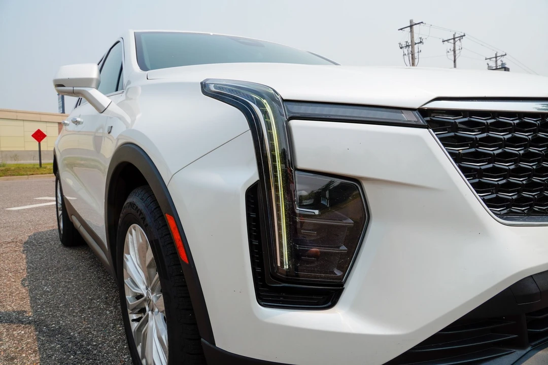2024 Cadillac XT4 - Image 25 of 31