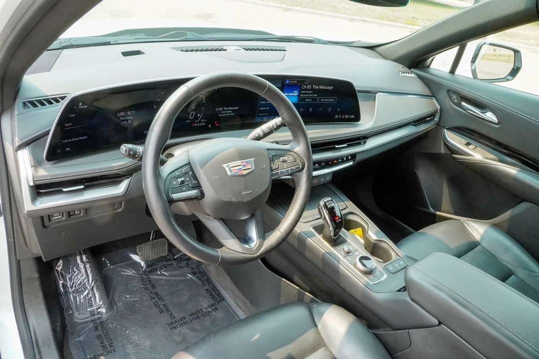 2024 Cadillac XT4 - Image 11 of 31