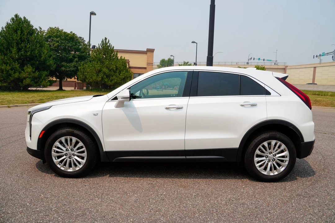 2024 Cadillac XT4 - Image 7 of 31