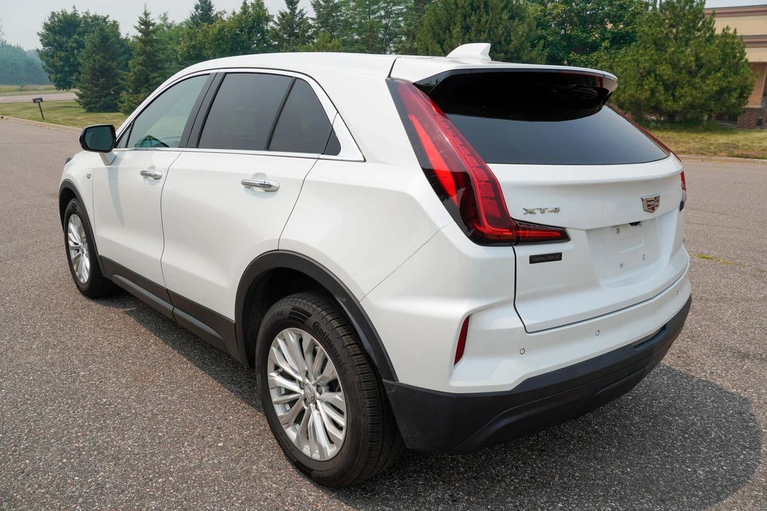 2024 Cadillac XT4 - Image 6 of 31
