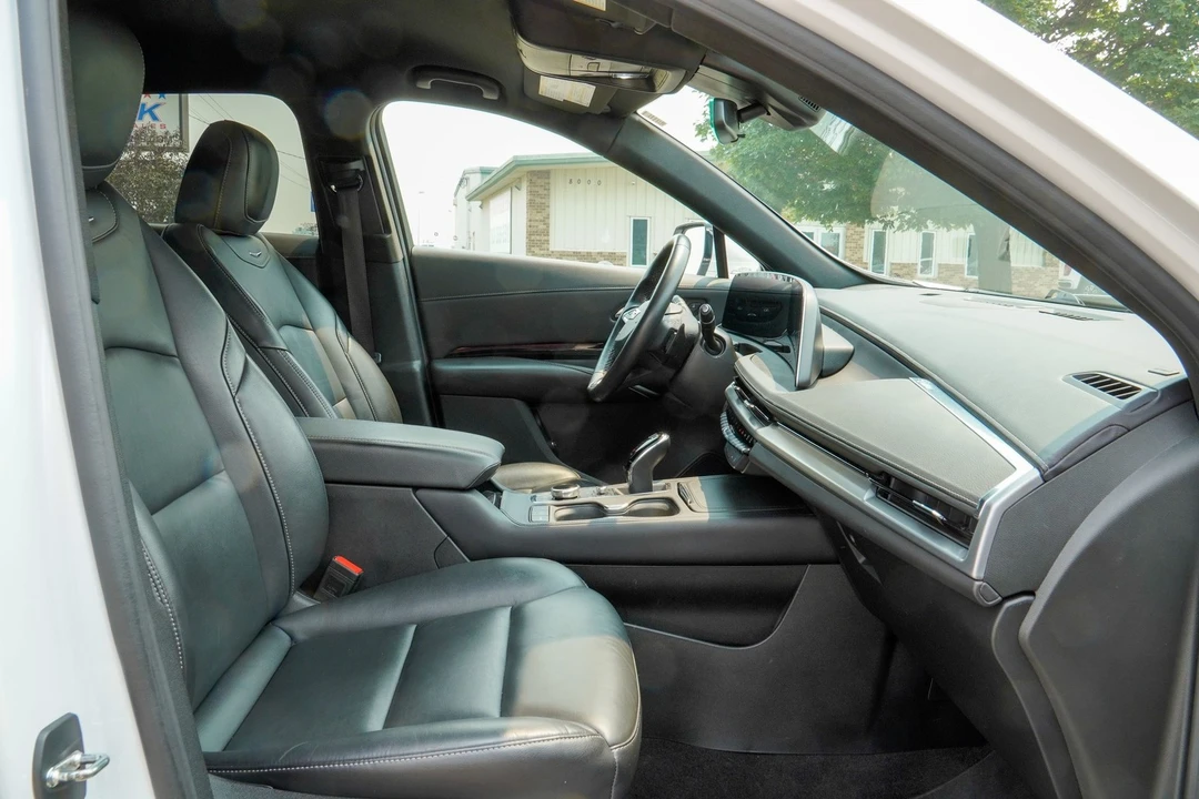 2024 Cadillac XT4 - Image 13 of 31