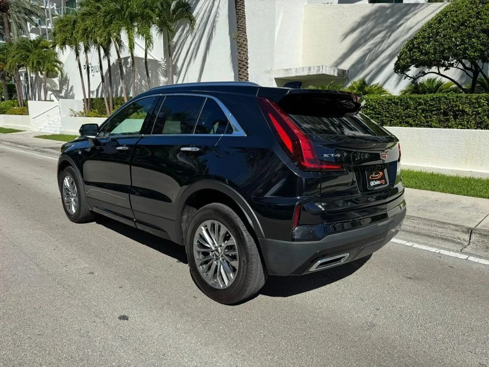 2024 Cadillac XT4 - Image 8 of 12