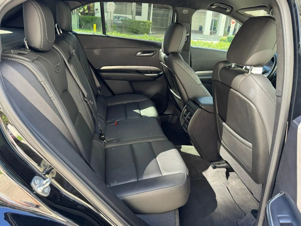 2024 Cadillac XT4 - Image 10 of 12