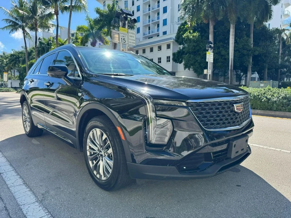 2024 Cadillac XT4 - Image 2 of 12
